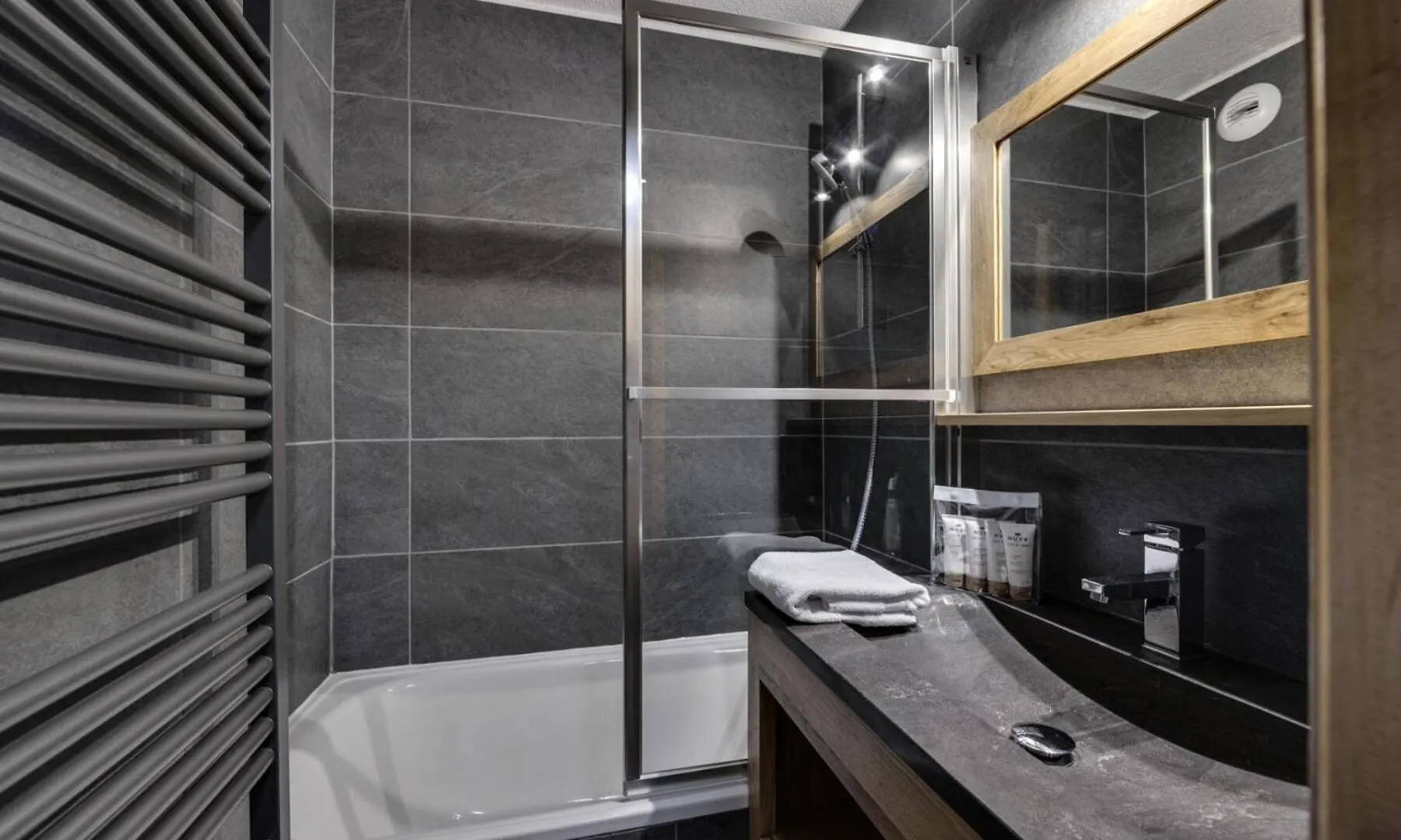 Apartment Residence La Divaria - 3 Pieces Pour 4 Personnes 294 Tignes